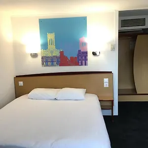 Kyriad Direct Marseille Est La Valentine Francia