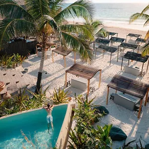 Ma'xanab ***** Tulum